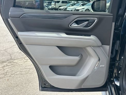 Used 2023 GMC Yukon SLT AWD/4WD image 22