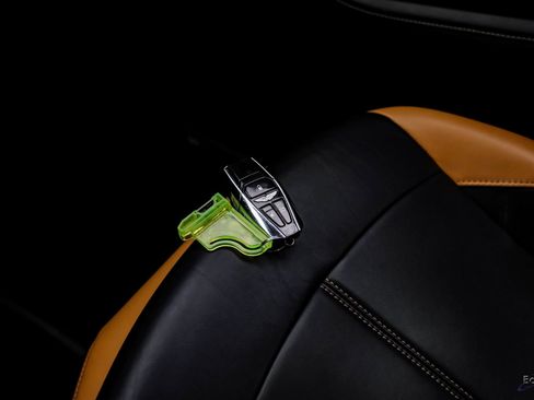 Used 2020 Aston Martin V8 Vantage Coupe image 80