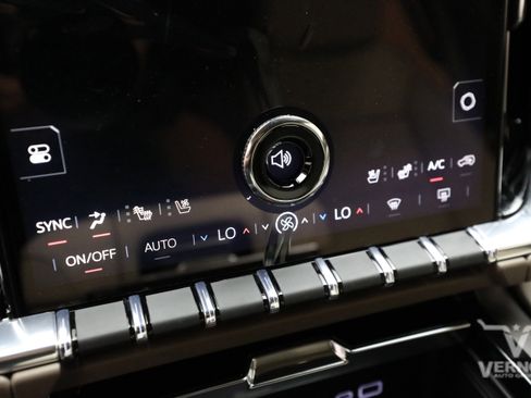 New 2026 GMC Yukon Denali w/ Sun & Power Step Package AWD/4WD image 25
