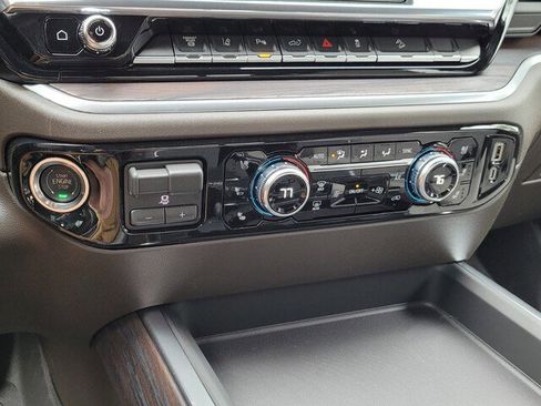 New 2026 GMC Sierra 3500 SLT w/ SLT Premium Package image 26