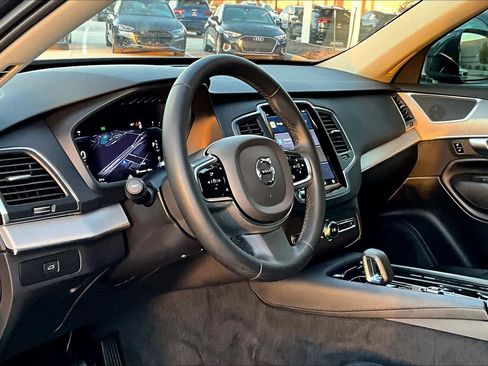 Used 2024 Volvo XC90 B5 Core w/ Protection Package Premier image 16