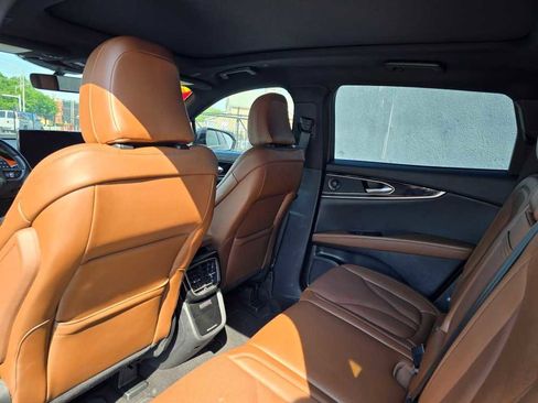 Used 2022 Lincoln Nautilus Reserve w/ Equipment Group 201A image 22