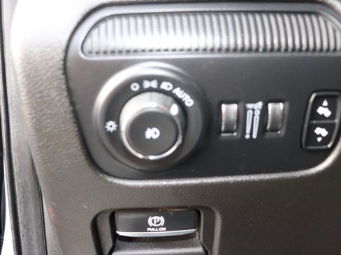 Used 2024 Jeep Wagoneer L Series II w/ Flexible Seating Group image 42