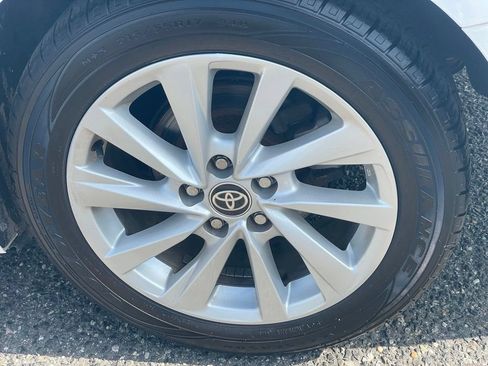 Used 2022 Toyota Camry LE FWD image 25