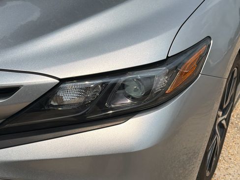 Used 2024 Toyota Camry SE FWD image 9