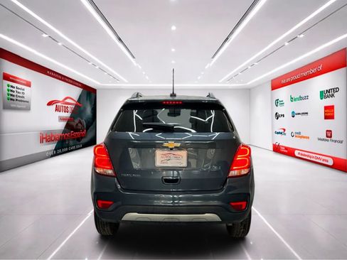 Used 2022 Chevrolet Trax LT w/ Driver Confidence Package AWD/4WD image 7