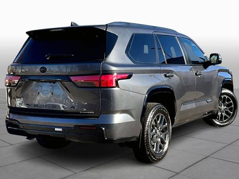 Certified 2025 Toyota Sequoia Platinum image 12
