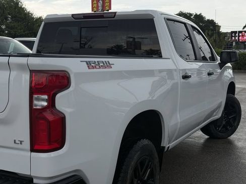 Used 2025 Chevrolet Silverado 1500 LT Trail Boss w/ Convenience Package II AWD/4WD image 8