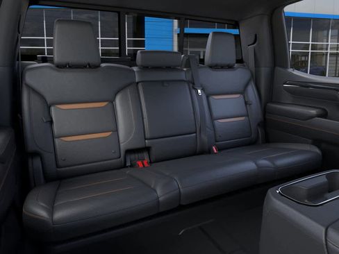 New 2026 GMC Sierra 1500 AT4 w/ Technology Package AWD/4WD image 32