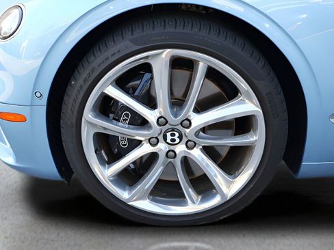 Used 2023 Bentley Continental GT Azure image 6