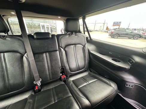 Used 2023 Jeep Wagoneer L Series II image 21