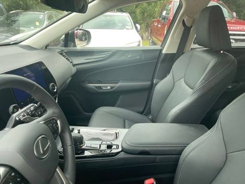 Used 2022 Lexus NX 350 AWD image 9