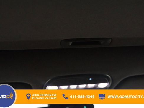 Used 2017 Genesis G90 3.3T Premium image 21