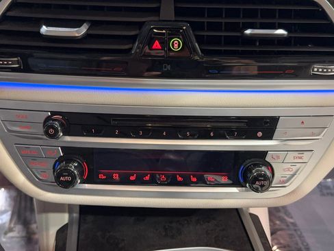 Used 2017 BMW 750i xDrive image 41