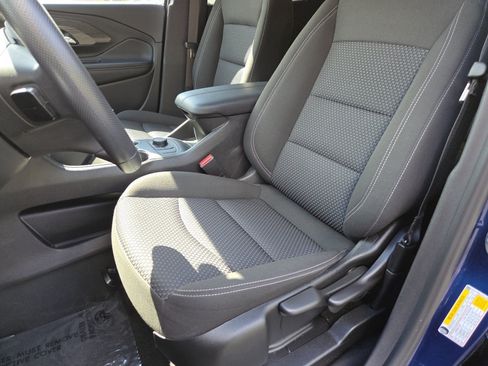 Used 2023 GMC Terrain SLE FWD image 23