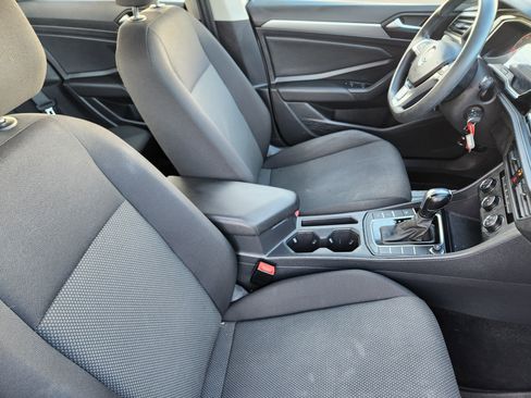 Certified 2019 Volkswagen Jetta S w/ Driver Assistance Package image 27