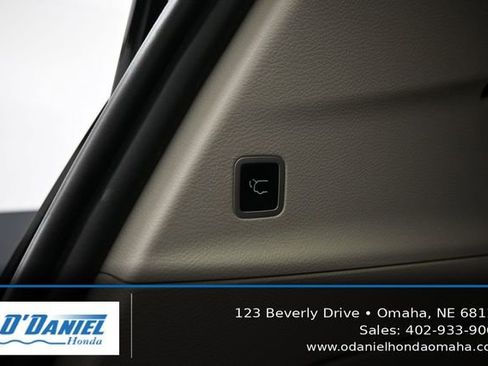 Used 2022 Chrysler Pacifica Touring-L FWD image 42