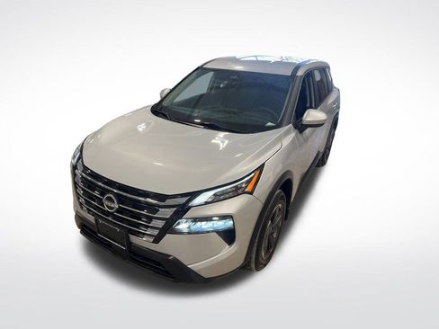 Certified 2024 Nissan Rogue SV image 38