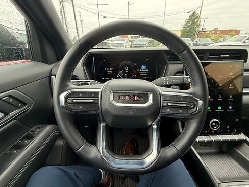 Used 2026 GMC Terrain Elevation w/ Technology Package II AWD/4WD image 26