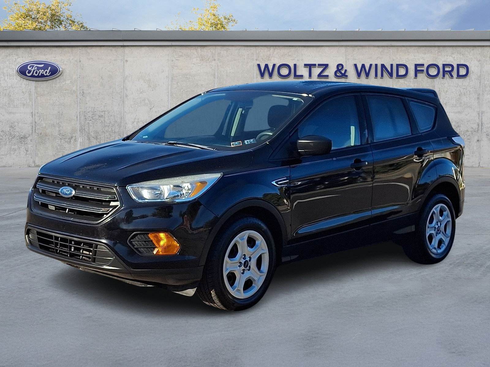 Used 2017 Ford Escape S FWD image 3