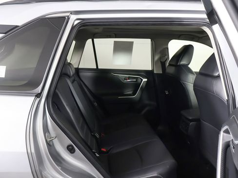 Used 2022 Toyota RAV4 Limited image 33