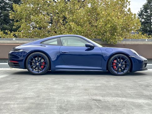 Used 2024 Porsche 911 Carrera 4S image 9