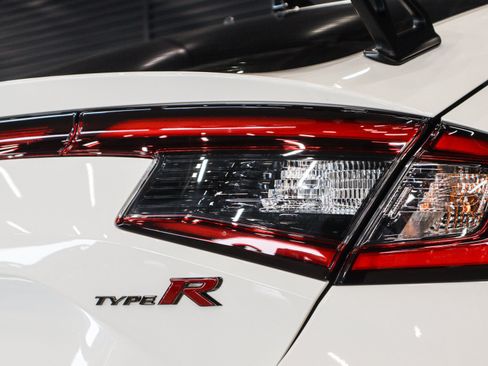 Used 2025 Honda Civic Type R image 30