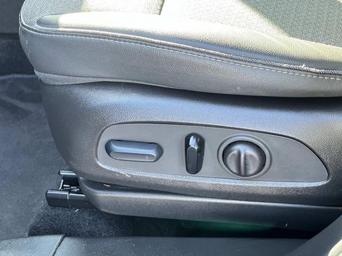 Used 2022 Buick Encore GX Select w/ Advanced Technology Package image 28