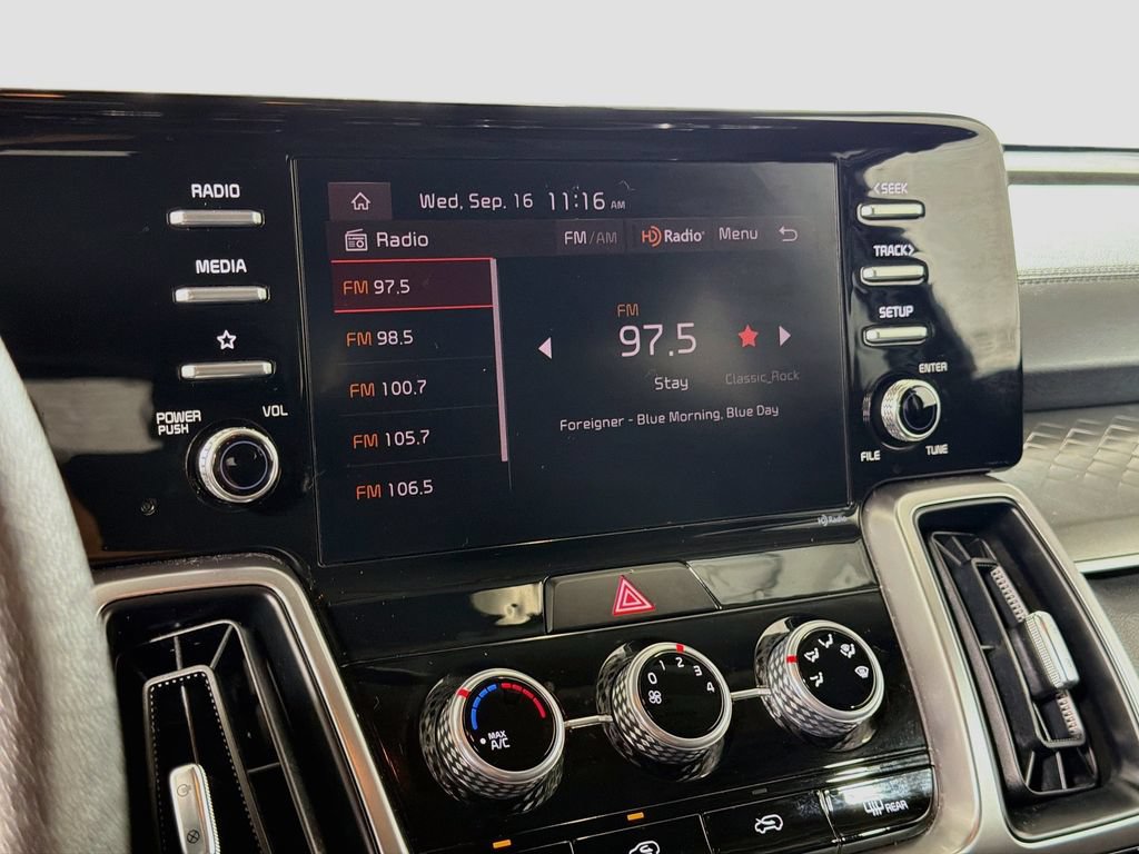 Used 2023 Kia Sorento LX FWD image 15