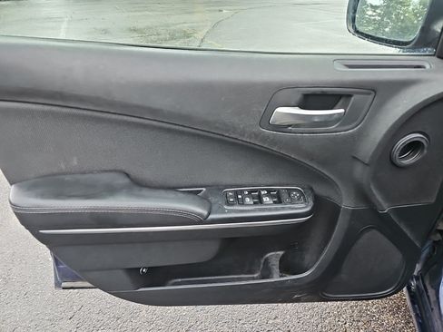 Used 2015 Dodge Charger SE w/ Popular Equipment Group RWD image 17