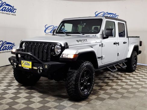 Used 2023 Jeep Gladiator Sport AWD/4WD image 6