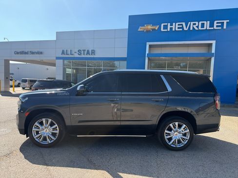Used 2021 Chevrolet Tahoe High Country RWD image 4