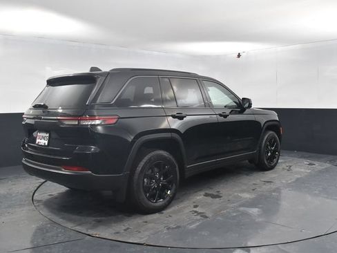 New 2026 Jeep Grand Cherokee Altitude AWD/4WD image 8