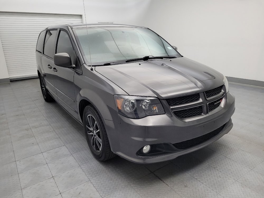 Used 2016 Dodge Grand Caravan R/T w/ Driver Convenience Group FWD image 13