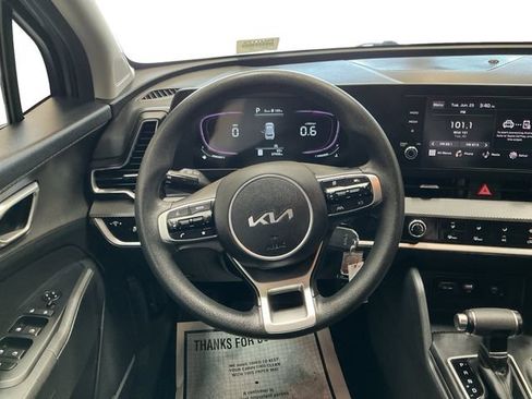 Used 2023 Kia Sportage LX AWD/4WD image 12