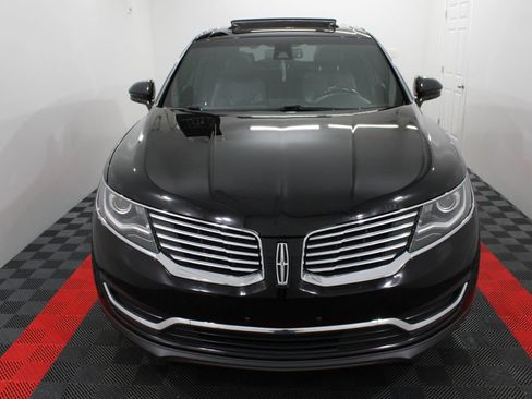 Used 2016 Lincoln MKX Select w/ Select Plus Package AWD/4WD image 3