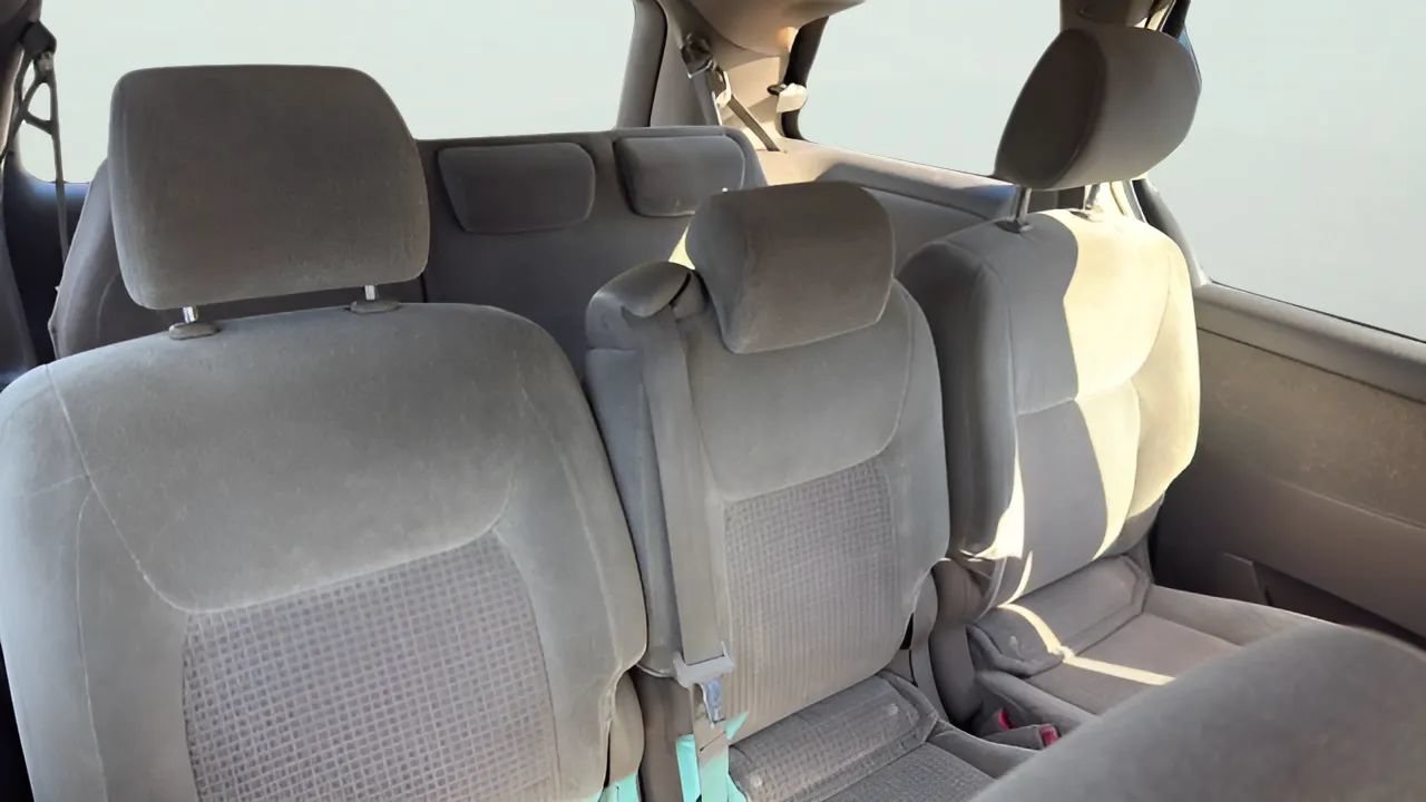 Used 2006 Toyota Sienna CE w/ CE Pkg 1 FWD image 8