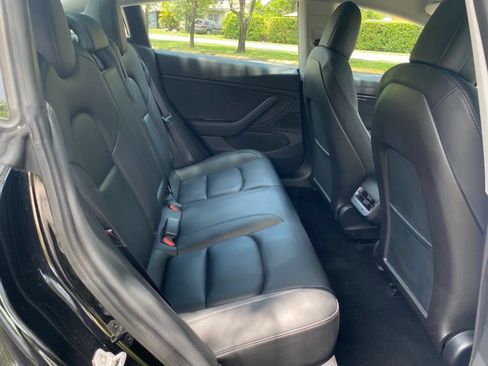 Used 2020 Tesla Model 3 Long Range AWD/4WD image 19