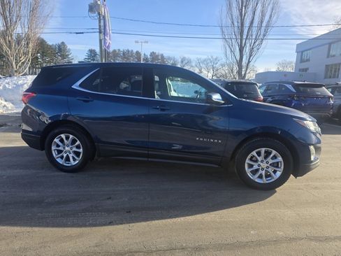 Used 2020 Chevrolet Equinox LT w/ Driver Convenience Package image 9