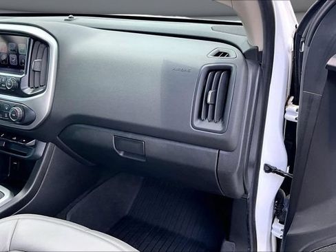 Used 2017 Chevrolet Colorado LT w/ LT Convenience Package AWD/4WD image 27
