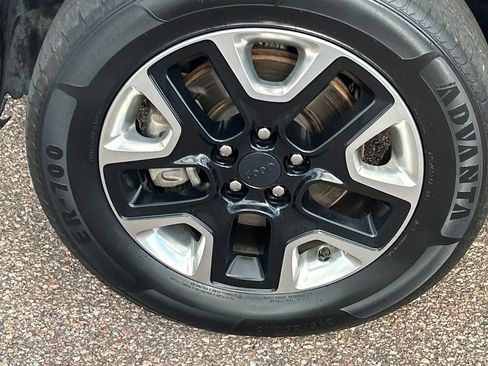 Used 2018 Jeep Compass Trailhawk w/ Cold Weather Group image 15