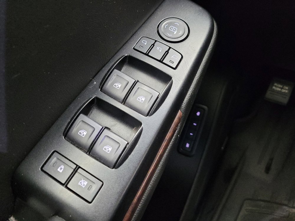 Used 2019 GMC Yukon SLT w/ Premium Edition AWD/4WD image 27