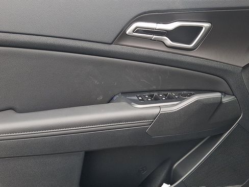 New 2026 Kia Sportage EX w/ EX Panorama Roof Package FWD image 8