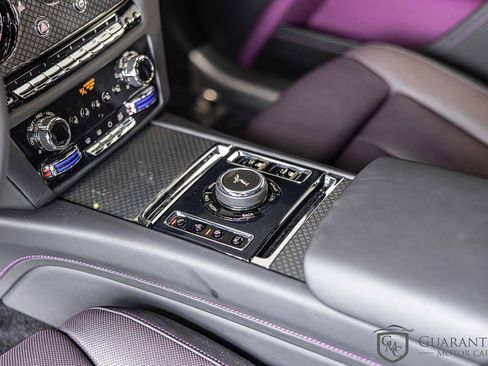 Used 2024 Rolls-Royce Ghost Black Badge image 28