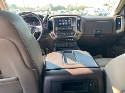 Used 2015 GMC Sierra 2500 Denali w/ Duramax Plus Package image 16