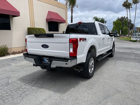 Used 2017 Ford F250 Lariat w/ Lariat Ultimate Package AWD/4WD image 5