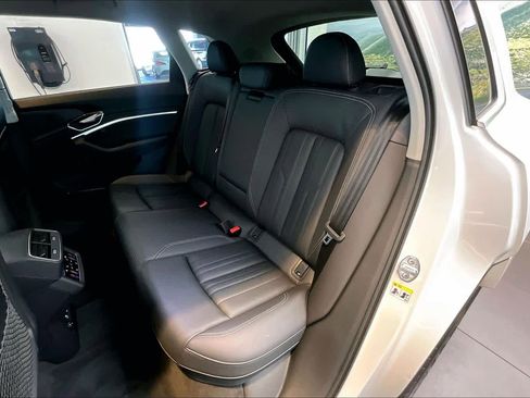 Certified 2024 Audi Q8 e-tron Premium Plus w/ Premium Plus Package image 20