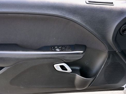 Used 2022 Dodge Challenger GT image 8