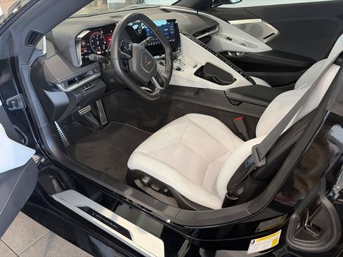 Used 2023 Chevrolet Corvette Stingray Preferred Cpe w/ 2LT RWD image 15