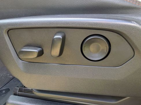 Used 2022 GMC Sierra 1500 AT4 image 18